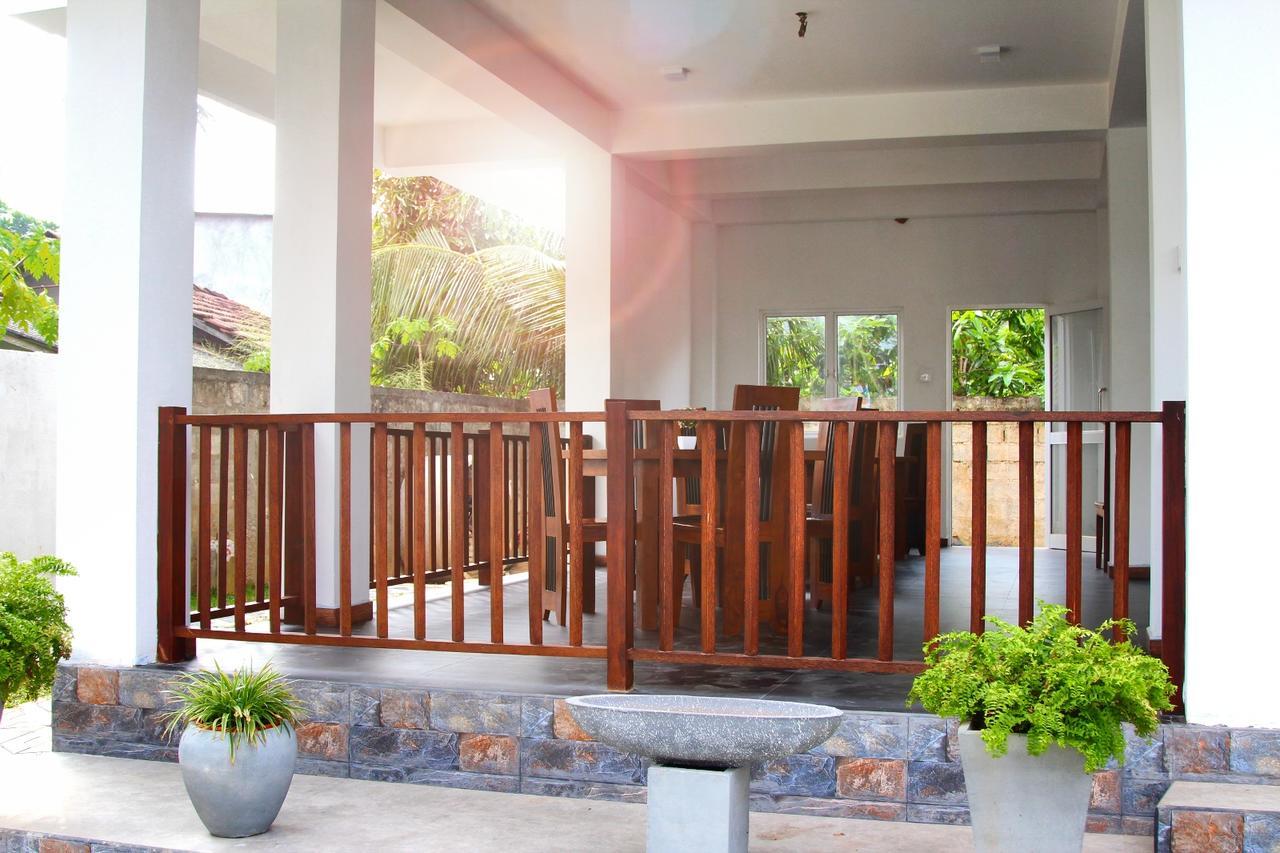 Himawari Beach Villa Матара Экстерьер фото