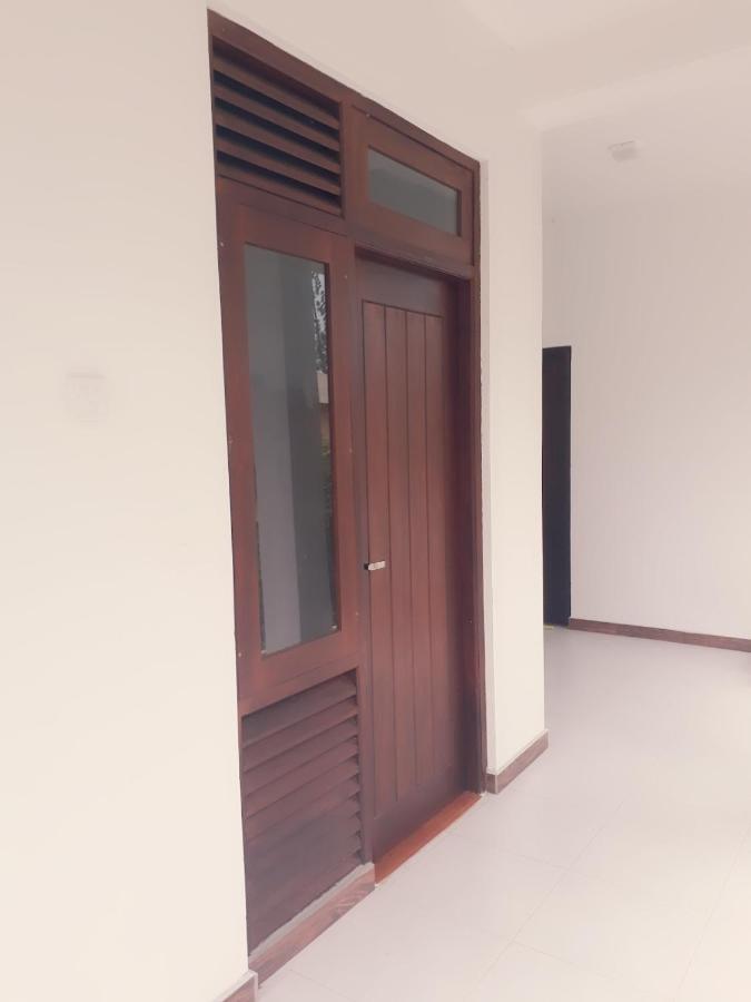 Himawari Beach Villa Матара Экстерьер фото